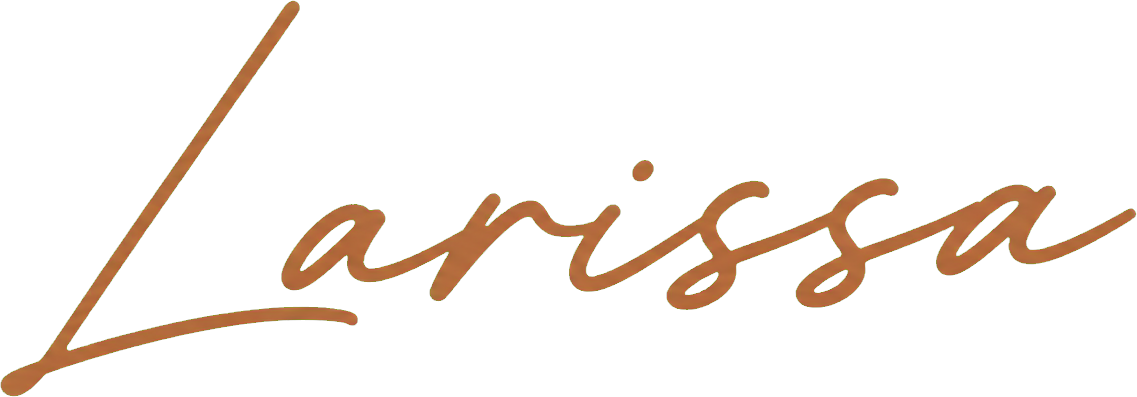 Larissa signature